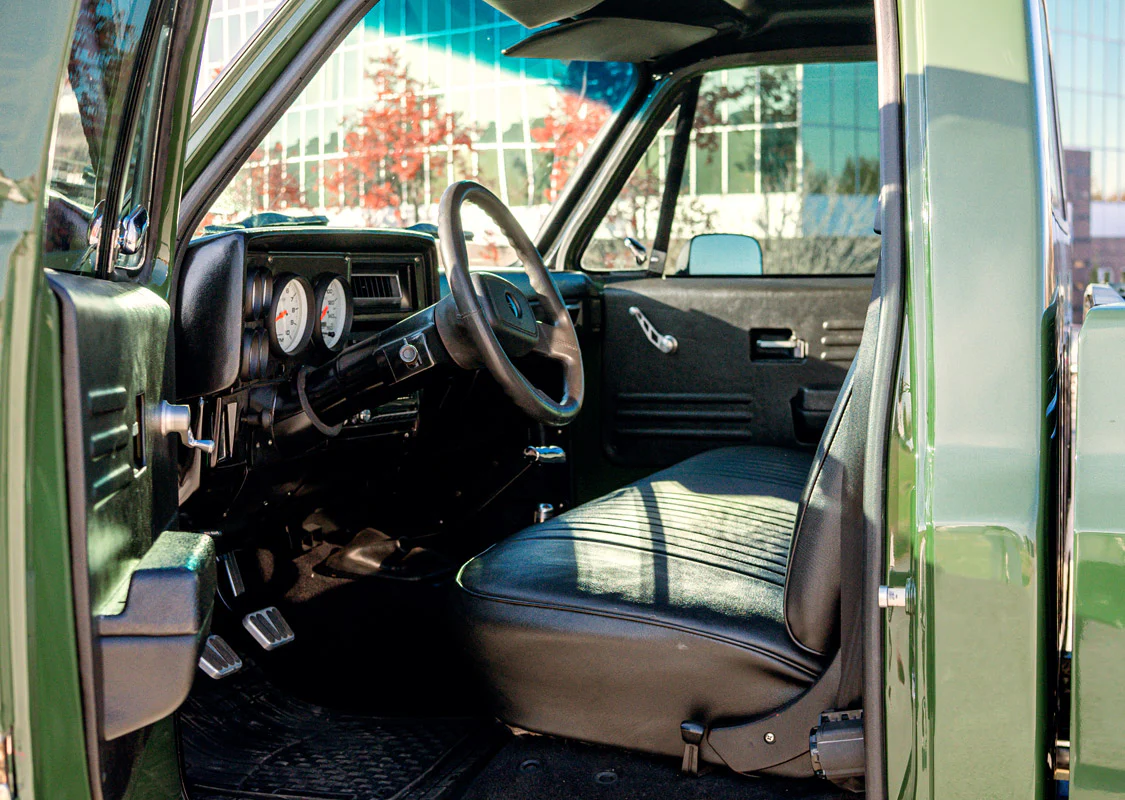 Win "The Mallard" 1973 Chevy K20 4x4 - Image 4