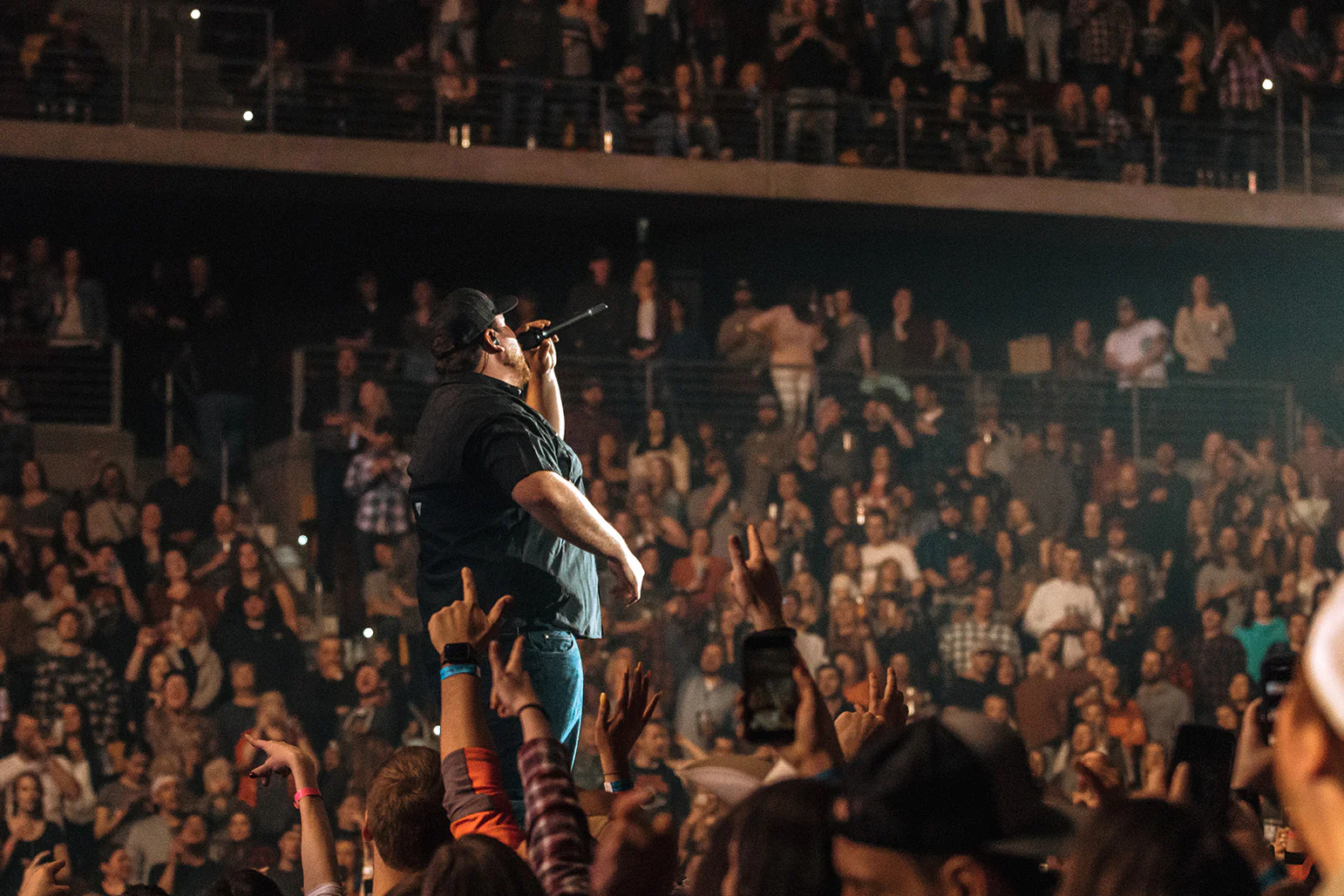 Win a Trip to See Luke Combs Live - Image 4