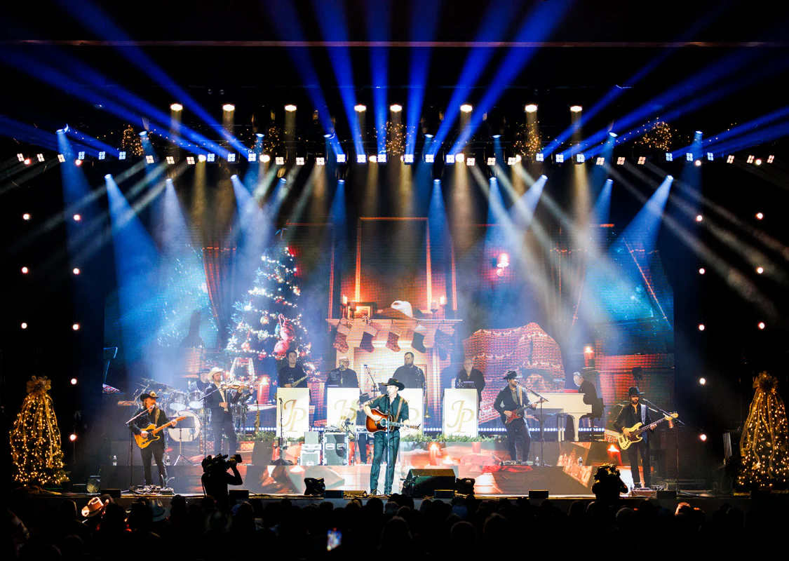 Win Jon Pardi’s Christmas Getaway - Image 5