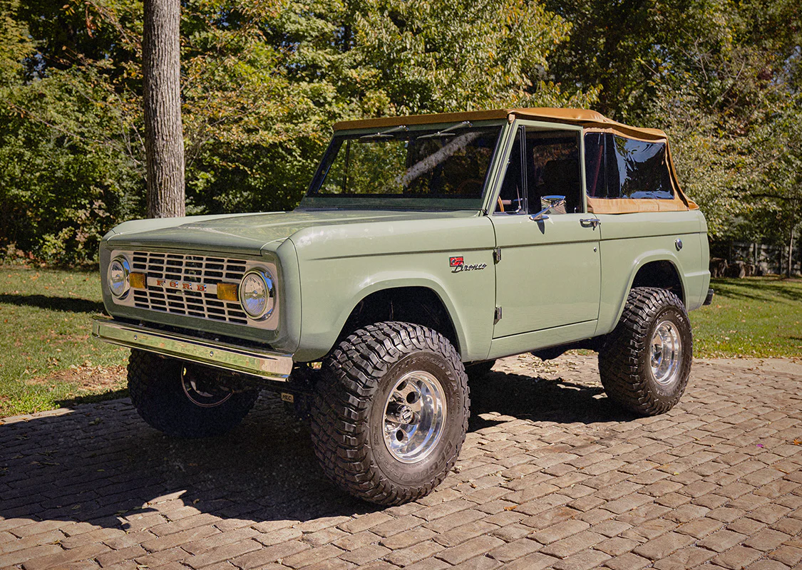 Win Thomas Rhett's 1973 Ford Bronco or $120,000 - Image 3