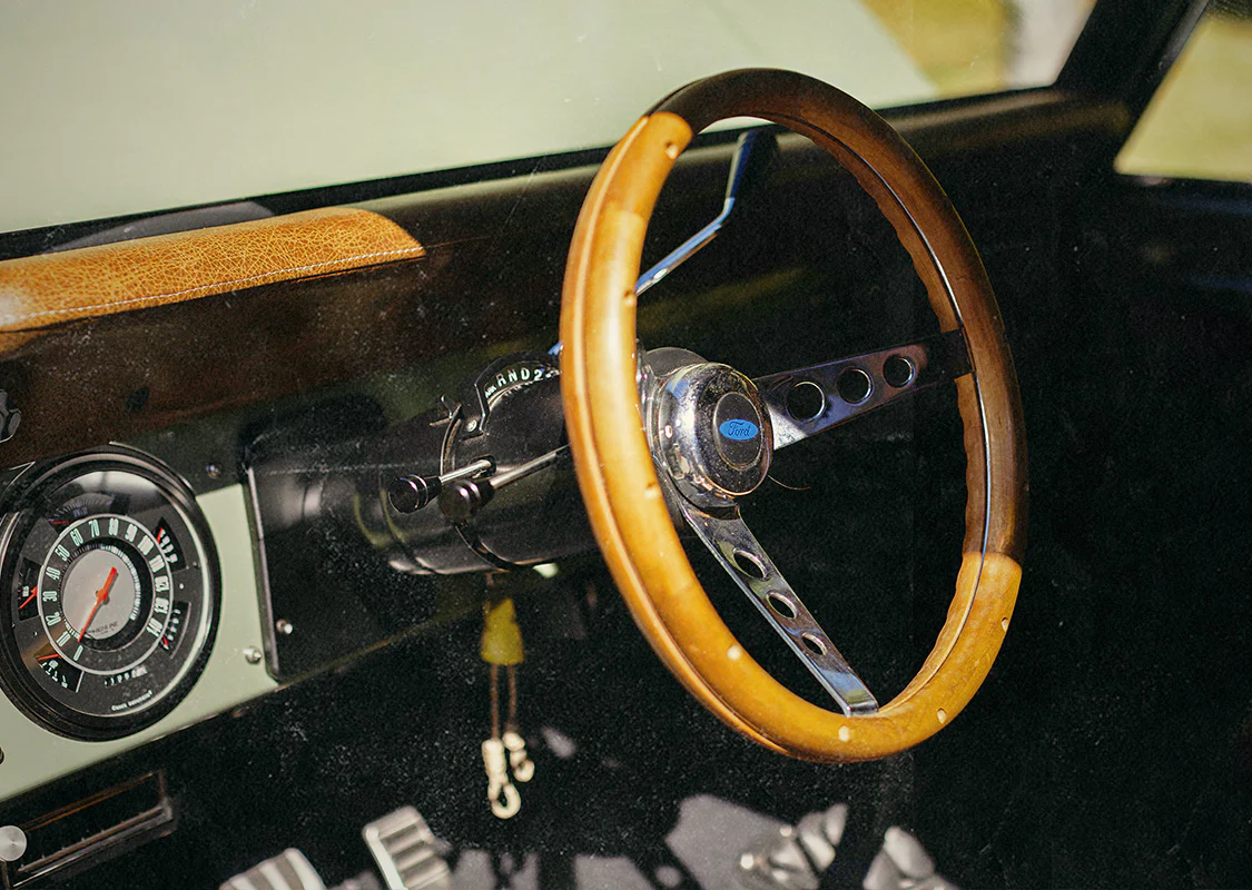Win Thomas Rhett's 1973 Ford Bronco or $120,000 - Image 6
