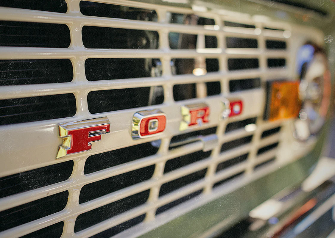Win Thomas Rhett's 1973 Ford Bronco or $120,000 - Image 7
